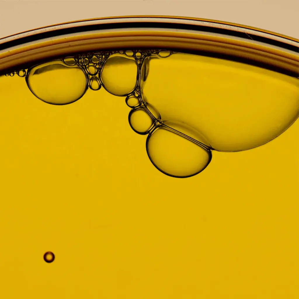 BiomeResettingMoringaCleansingOil4.webp